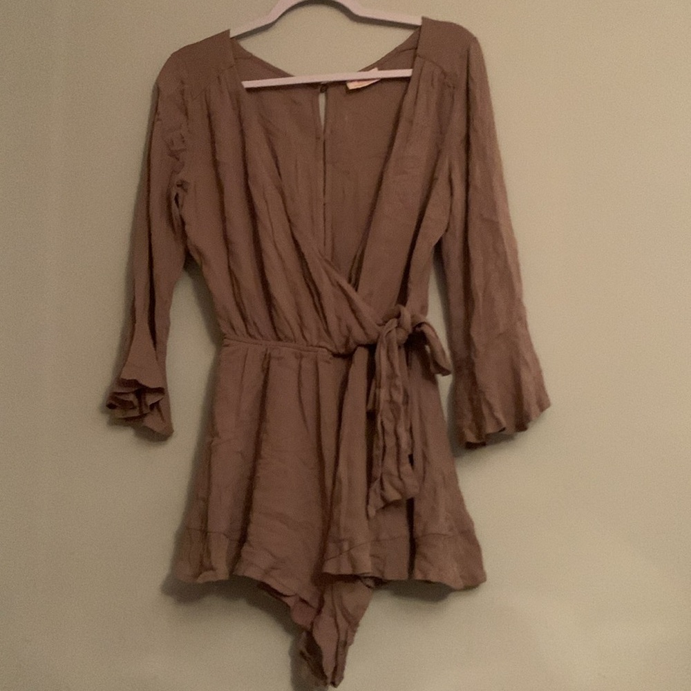 Showpo Tan Wrap Robe - Picture 2 of 13